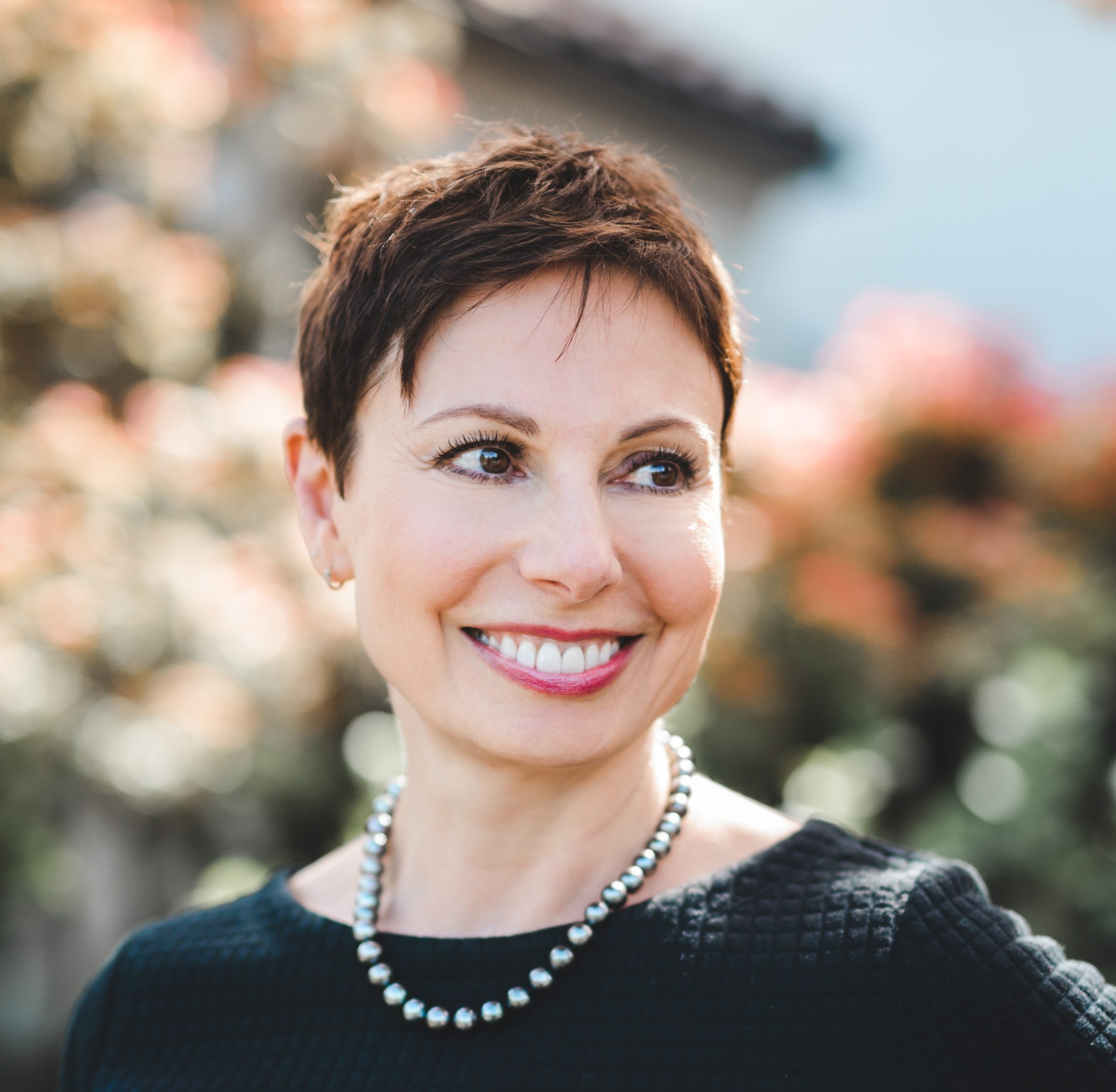 Lella-Norberg-Shoreline-Real-Estate-Agent crop